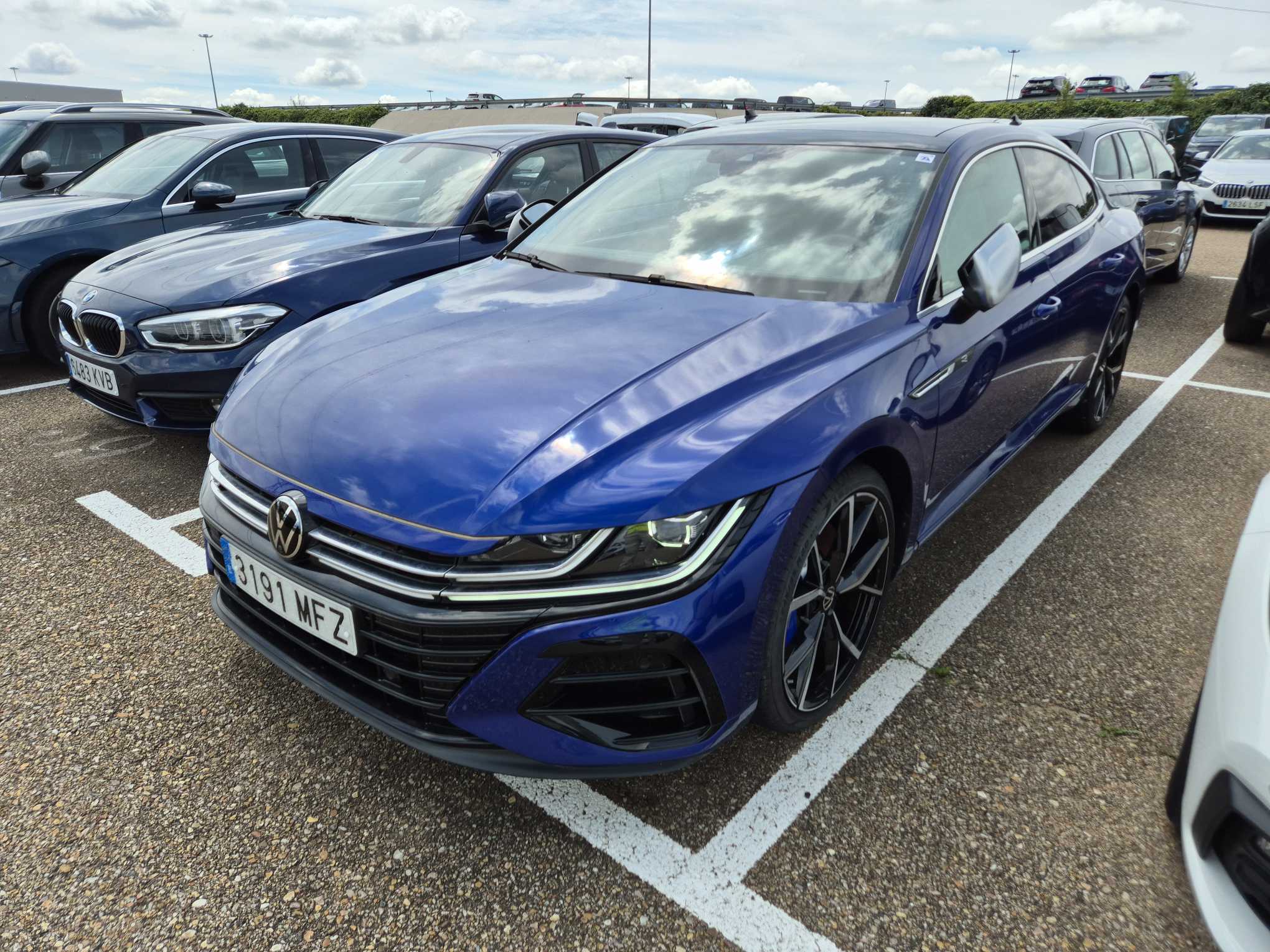 VOLKSWAGEN Arteon R 2.0 (320CV) DSG 7v Azul Met.