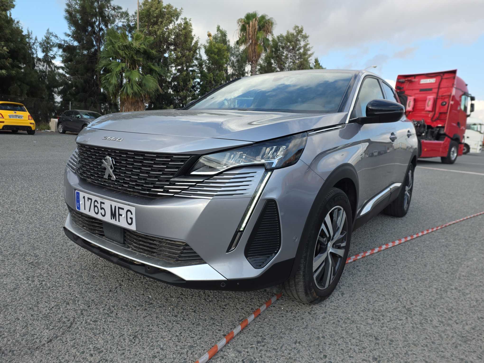 PEUGEOT 3008 1.2PURETECH 96KW S&S ALLUREPACK 5P Gris Artense