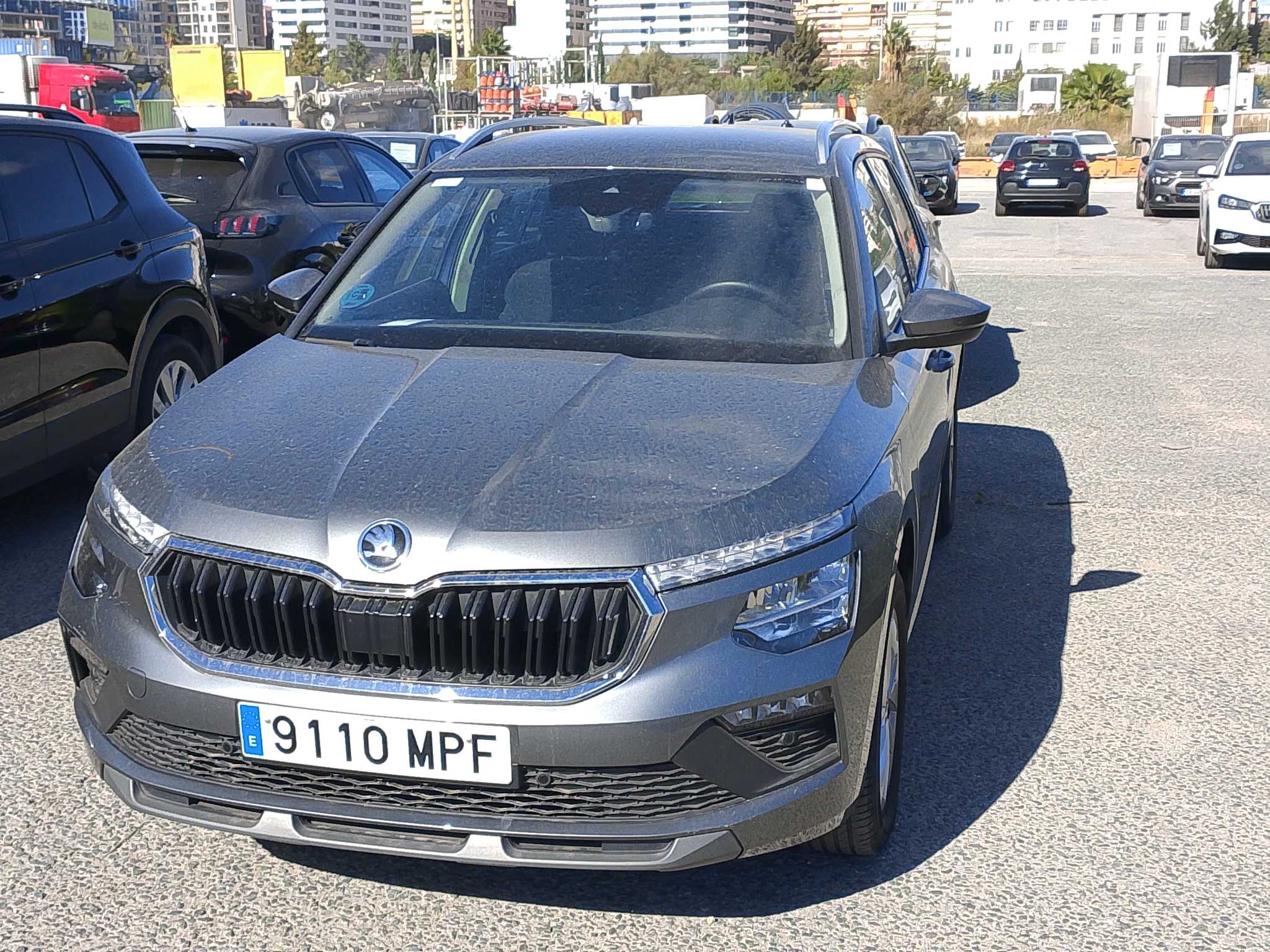 SKODA Kamiq Selection 1.0 TSI 95 5V GRIS PLATINO