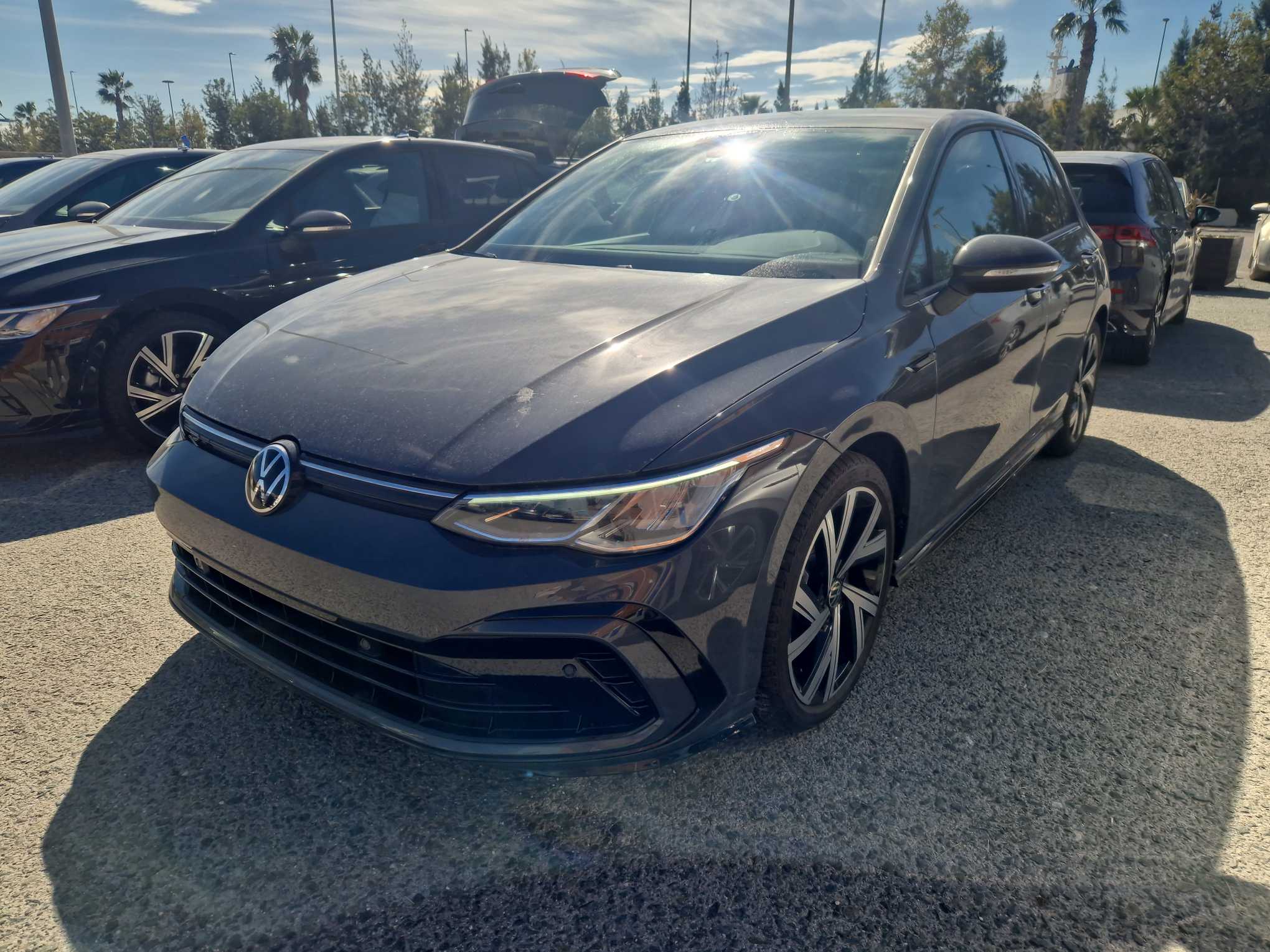 VOLKSWAGEN Golf VIII R-LINE eTSI 150CV M-HEV + AUTO Gris Delfin Met